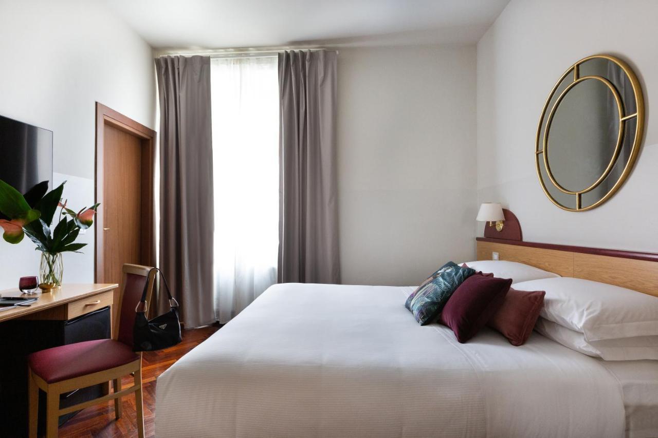 Aramis Deluxe Rooms Флоренція Екстер'єр фото