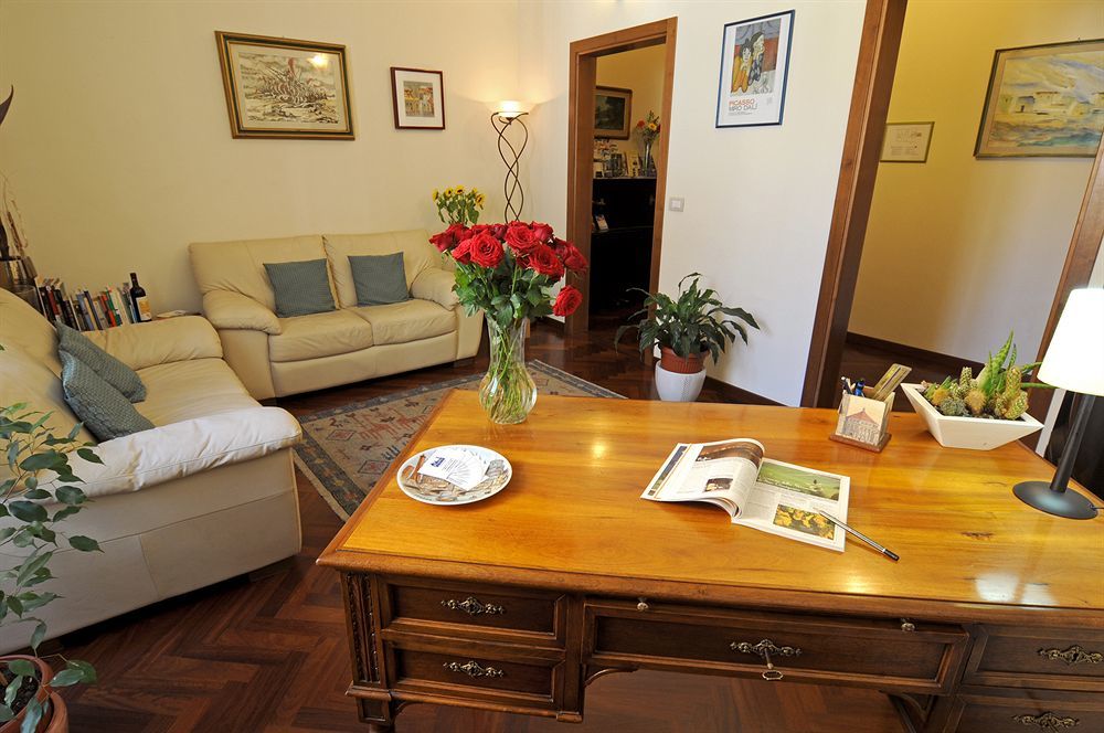 Aramis Deluxe Rooms Флоренція Екстер'єр фото